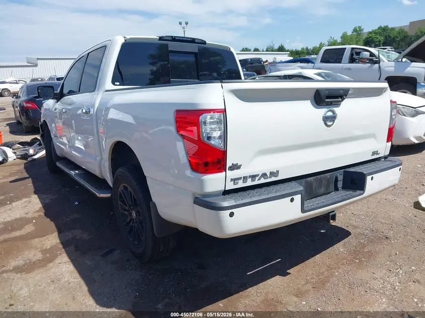 2018 NISSAN TITAN SL
