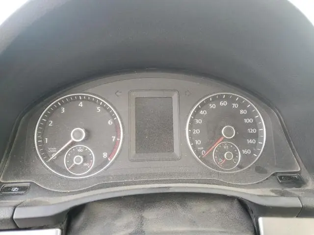 2010 VOLKSWAGEN JETTA SE  