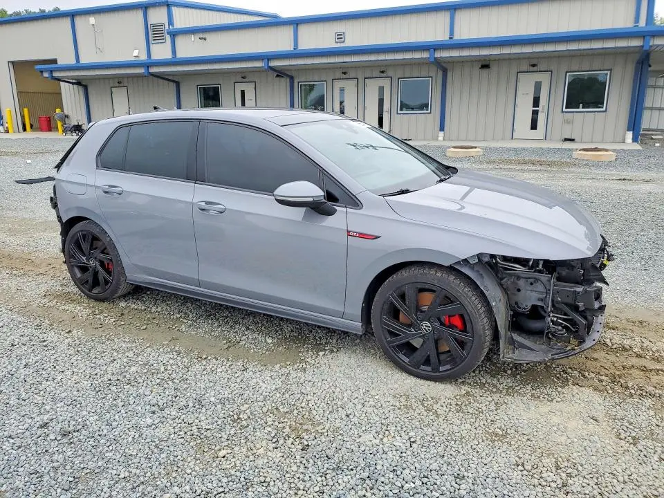 2023 VOLKSWAGEN GTI SE  
