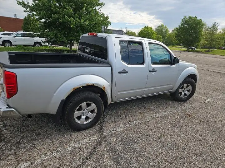 2013 NISSAN FRONTIER S  