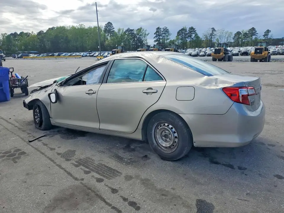 2014 TOYOTA CAMRY L  