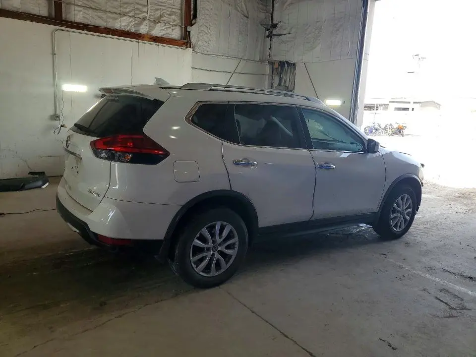 2017 NISSAN ROGUE   