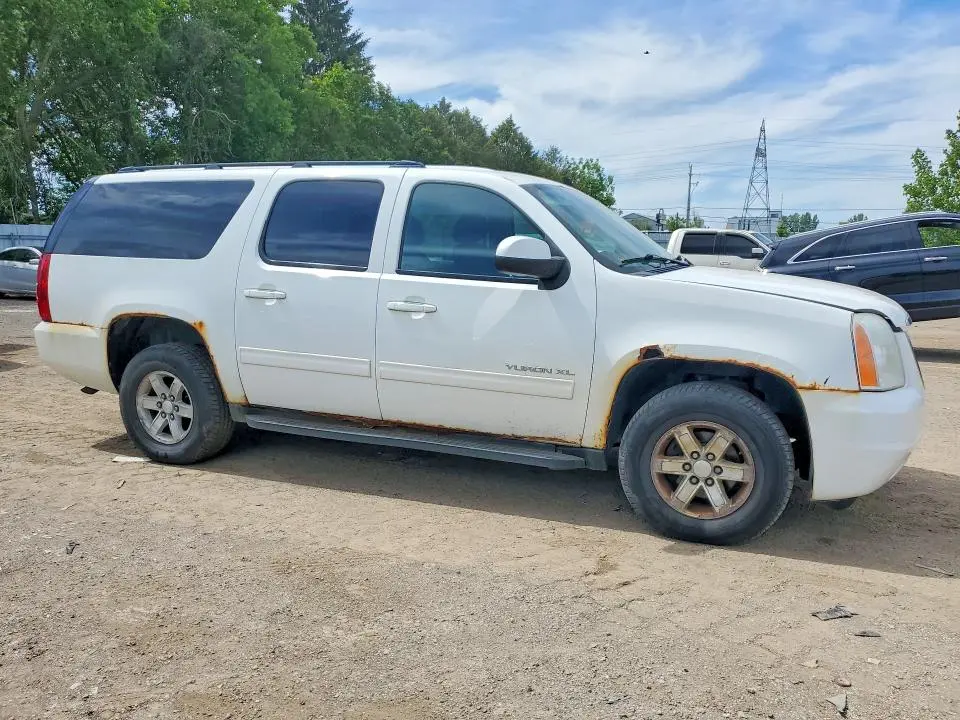 2011 GMC YUKON XL K1500 SLE  