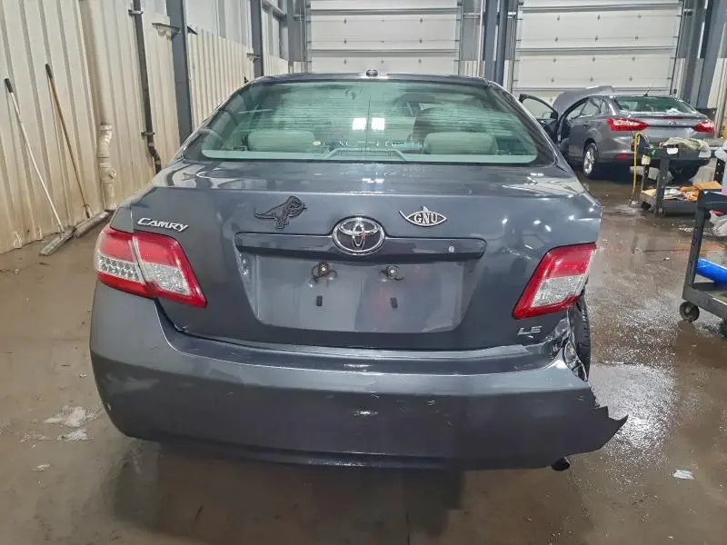 2010 TOYOTA CAMRY BASE  