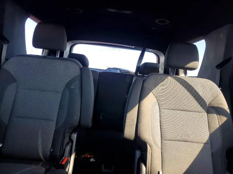 2023 CHEVROLET TRAVERSE LT  