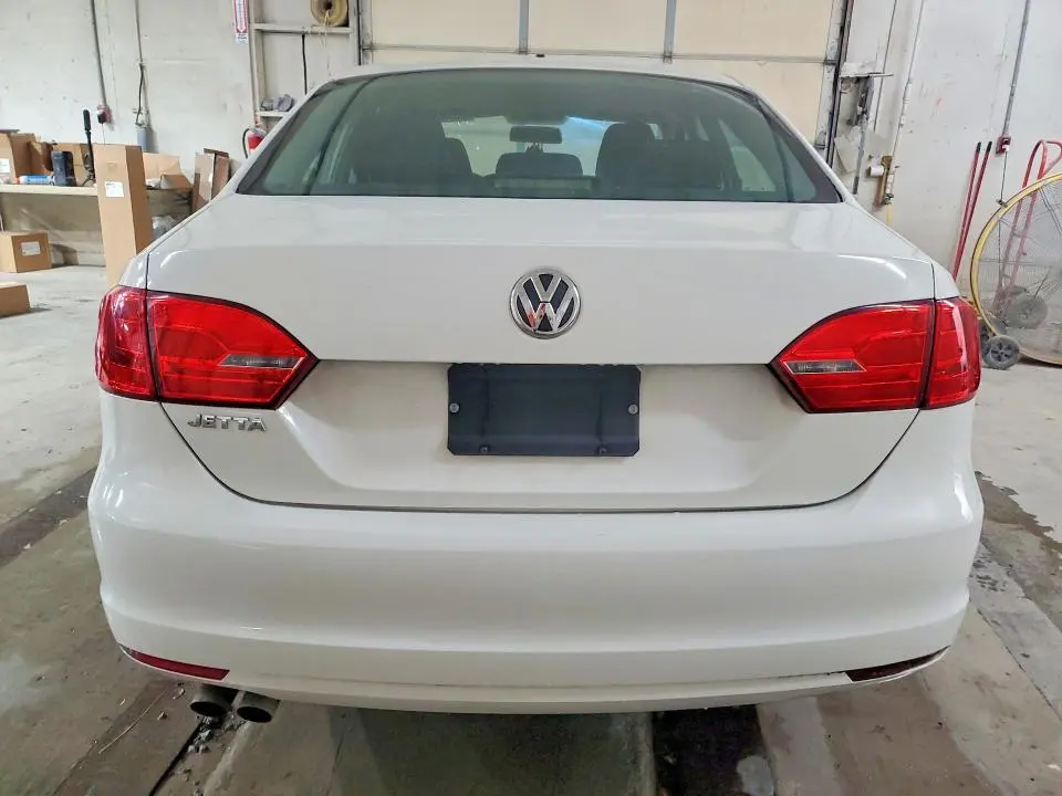 2013 VOLKSWAGEN JETTA BASE  