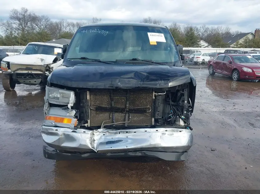 2017 GMC SAVANA 2500 WORK VAN