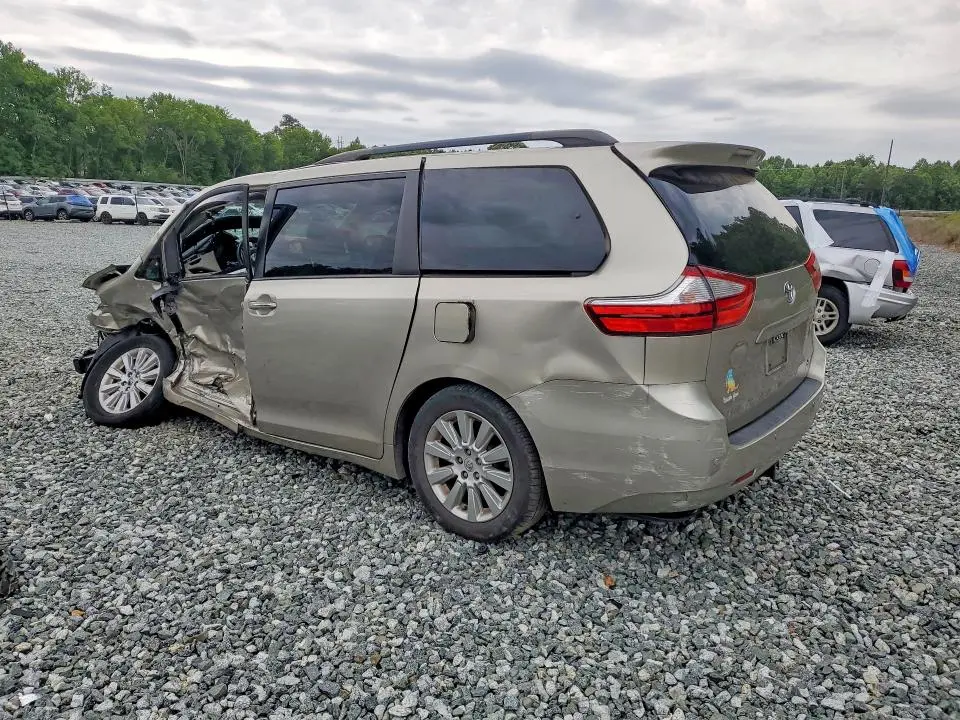 2016 TOYOTA SIENNA XLE 7-PASSENGER  