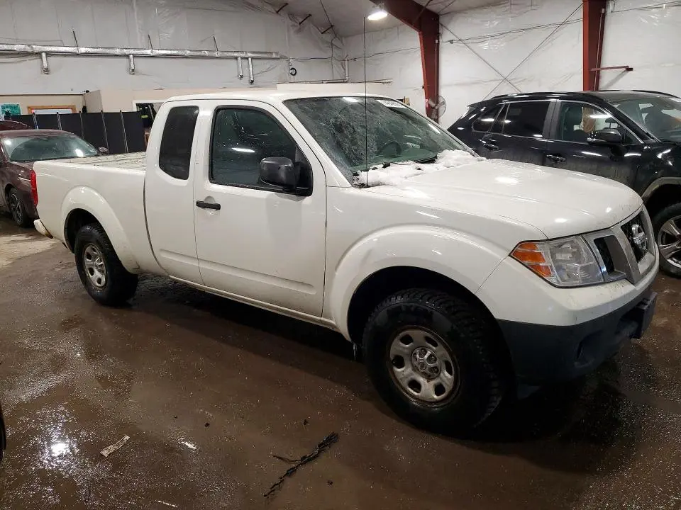 2017 NISSAN FRONTIER S  