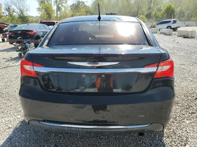 2013 CHRYSLER 200 LX  