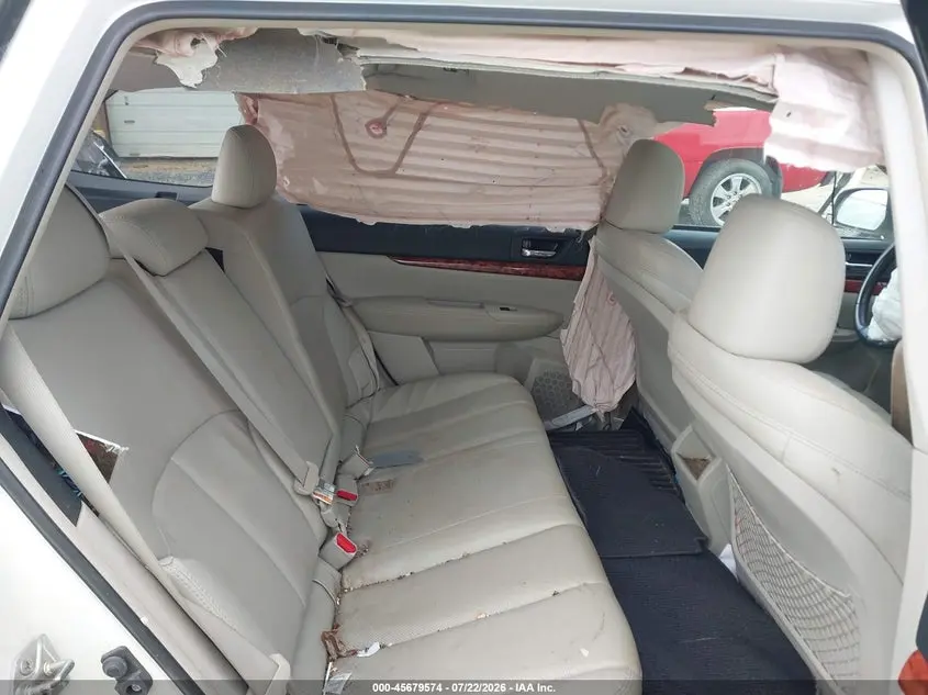 2011 SUBARU OUTBACK 2.5I LIMITED