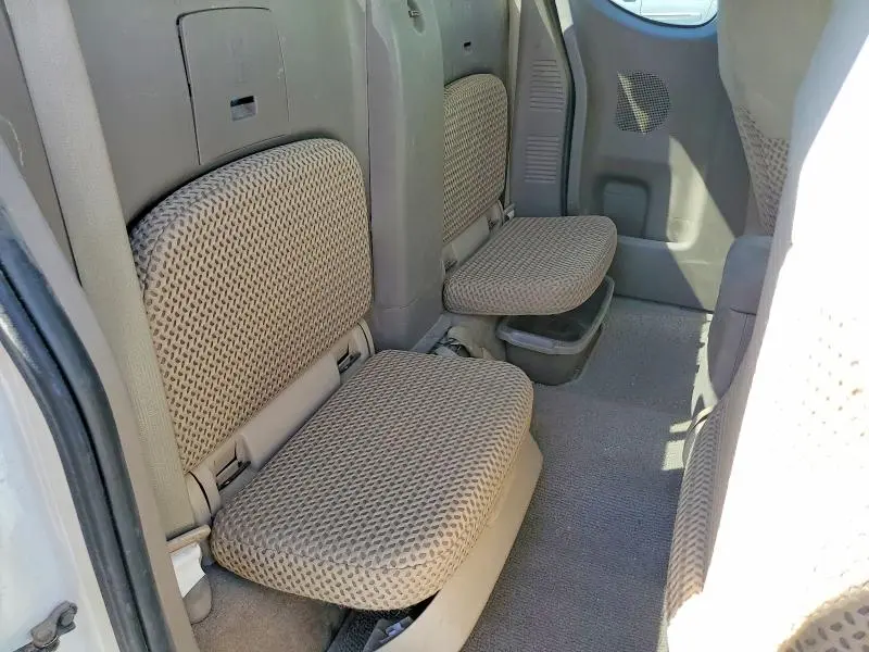 2015 NISSAN FRONTIER SV V6  