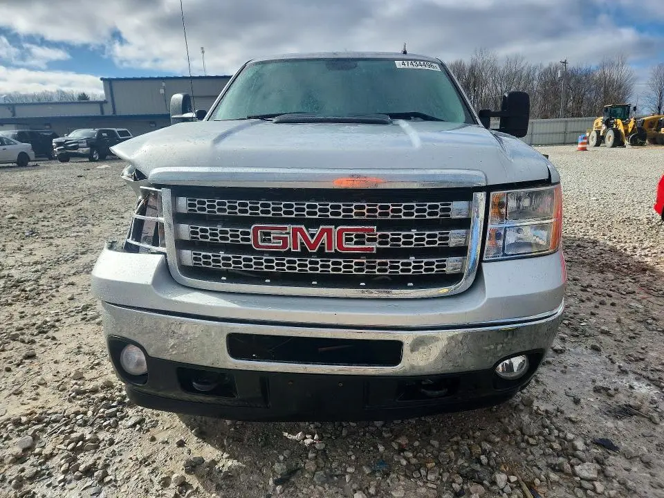 2013 GMC SIERRA K2500 SLE  