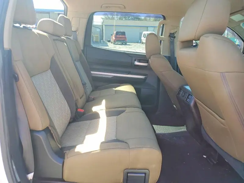 2015 TOYOTA TUNDRA   