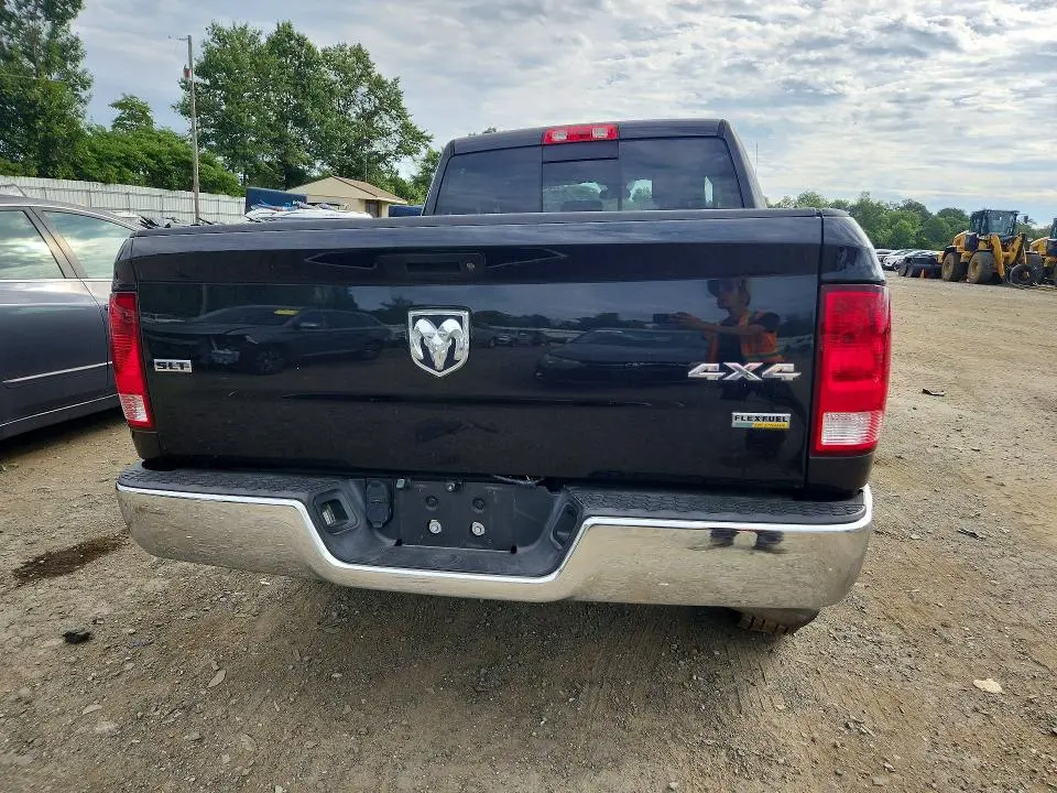 2017 RAM 1500 SLT  
