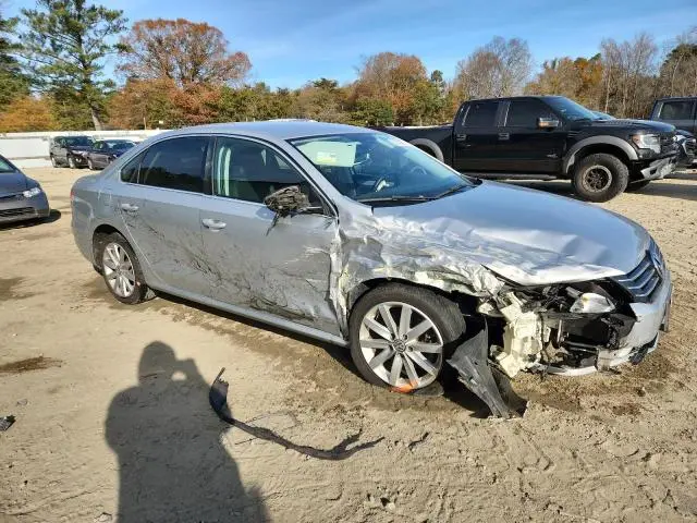 2012 VOLKSWAGEN PASSAT SE  