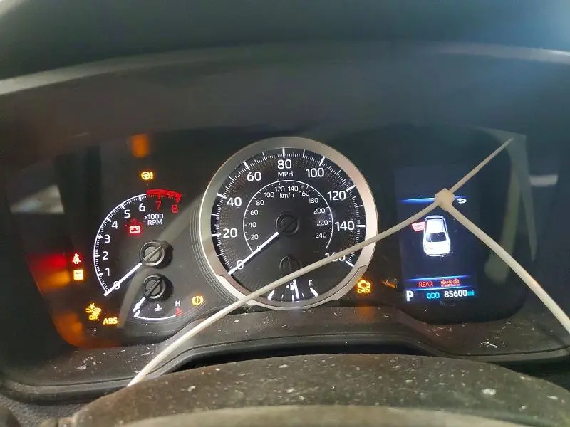 2021 TOYOTA COROLLA LE  