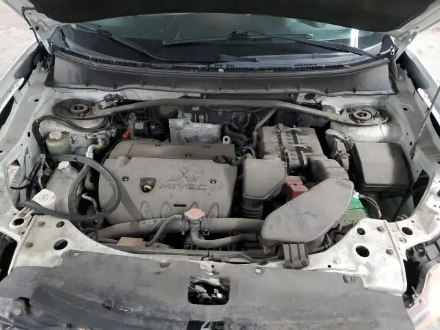 2010 MITSUBISHI OUTLANDER SE