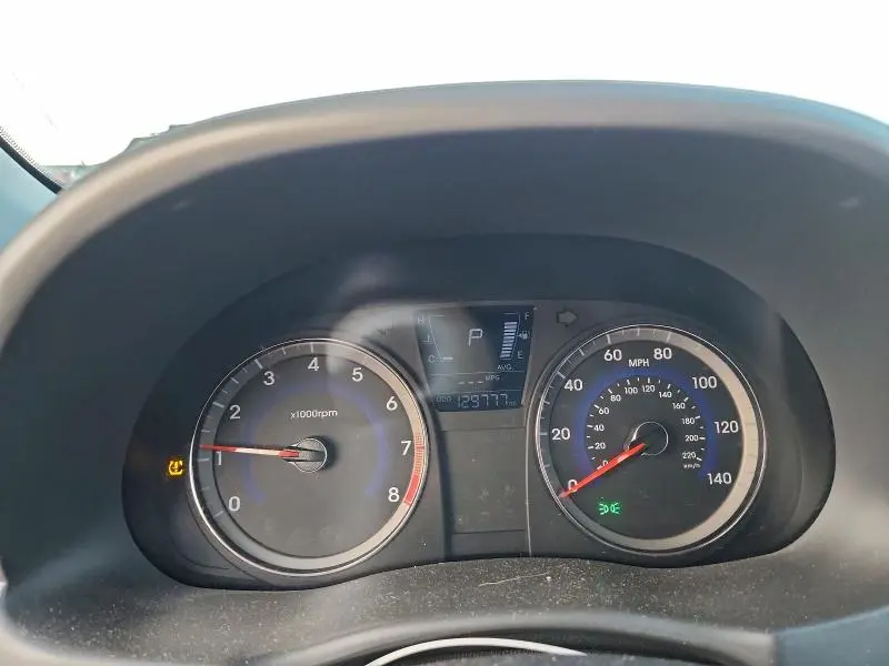 2012 HYUNDAI ACCENT GLS  