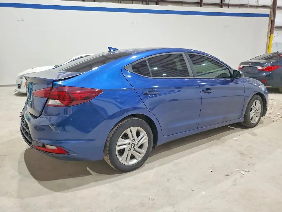 2020 HYUNDAI ELANTRA SEL  