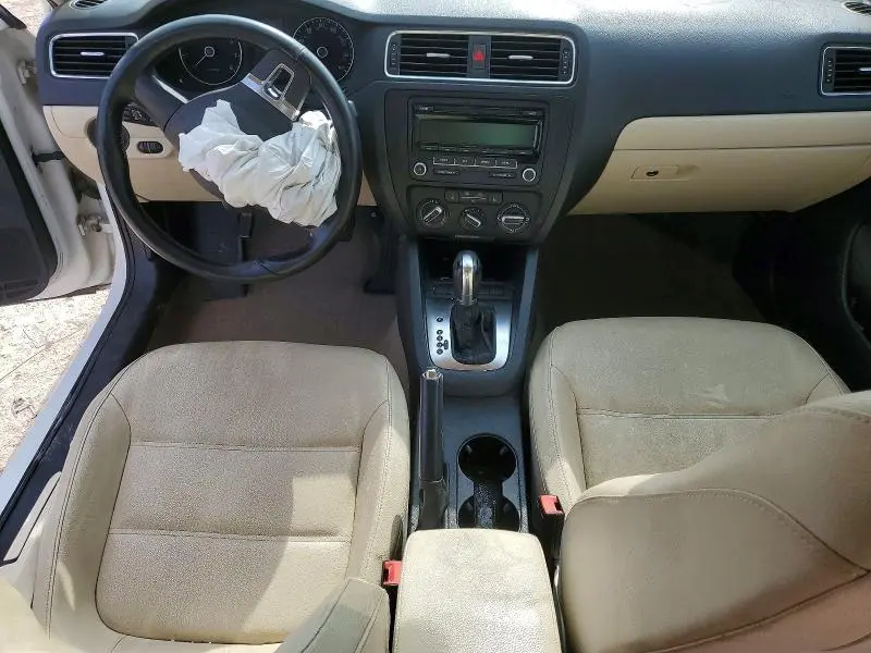 2012 VOLKSWAGEN JETTA SE  