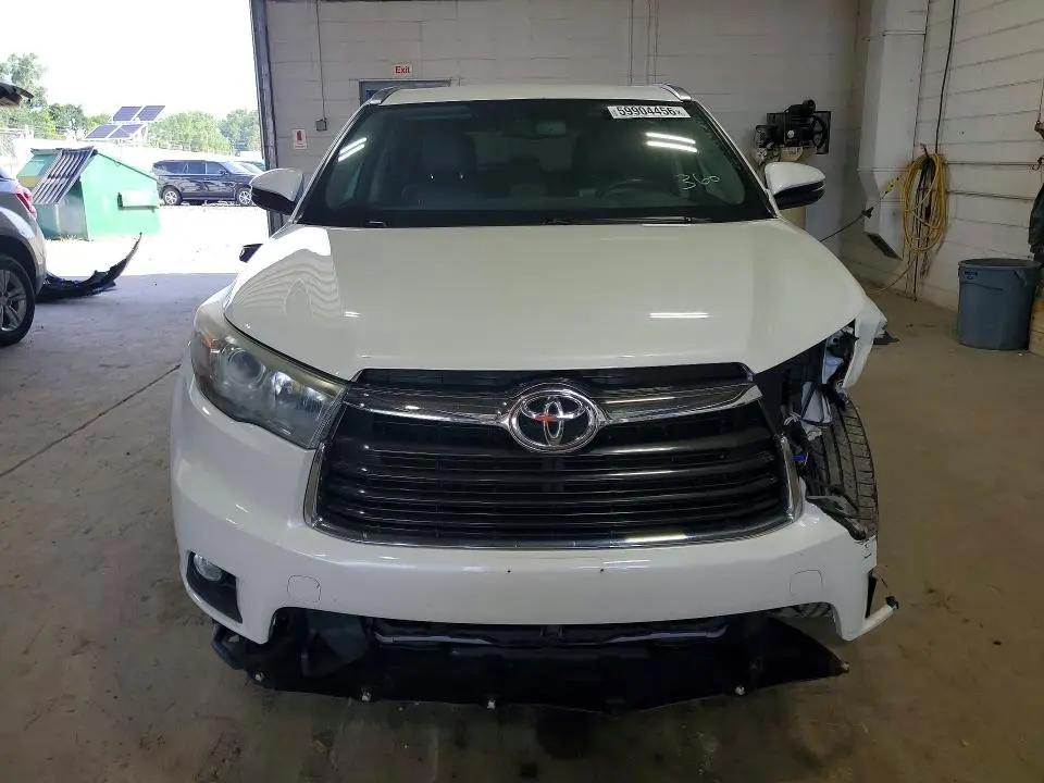 2016 TOYOTA HIGHLANDER XLE  
