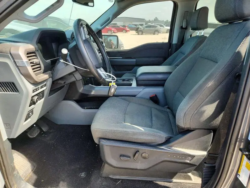 2024 FORD F150 XLT  