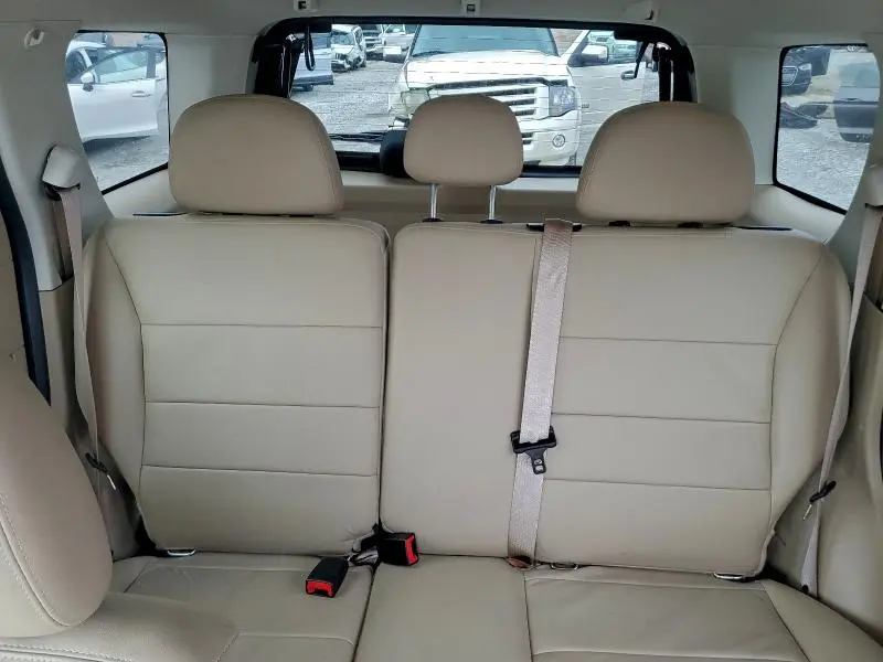 2011 FORD ESCAPE LIMITED  