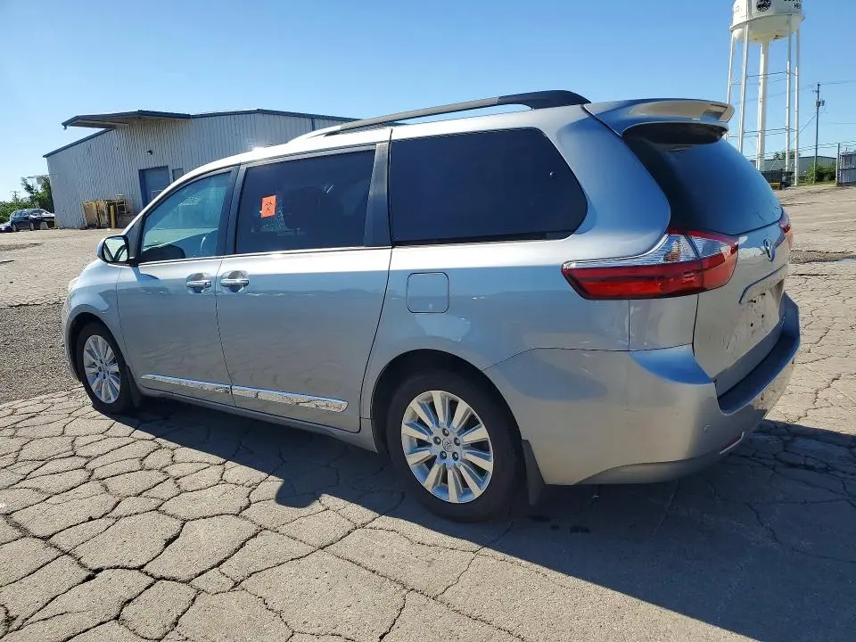 2015 TOYOTA SIENNA XLE 7-PASSENGER  