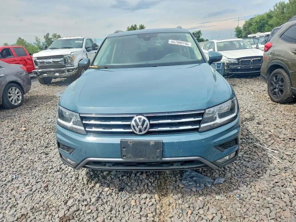 2021 VOLKSWAGEN TIGUAN SE  