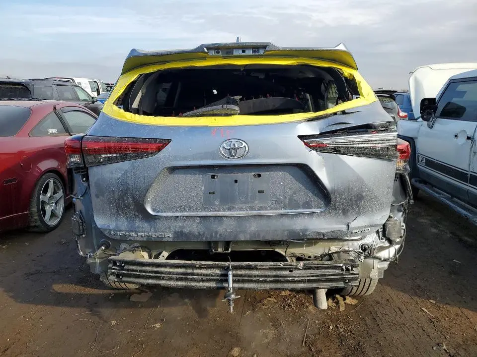 2020 TOYOTA HIGHLANDER LIMITED  