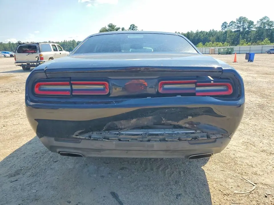 2016 DODGE CHALLENGER SXT  