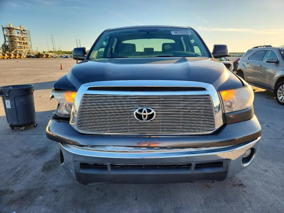 2011 TOYOTA TUNDRA GRADE  