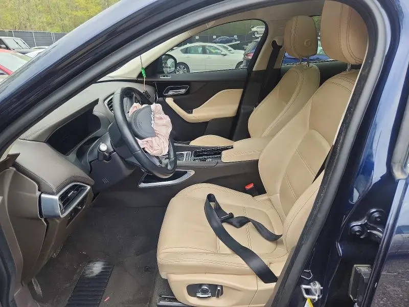 2020 JAGUAR F-PACE PRESTIGE  
