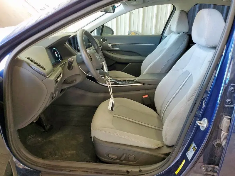 2022 HYUNDAI SONATA SEL  