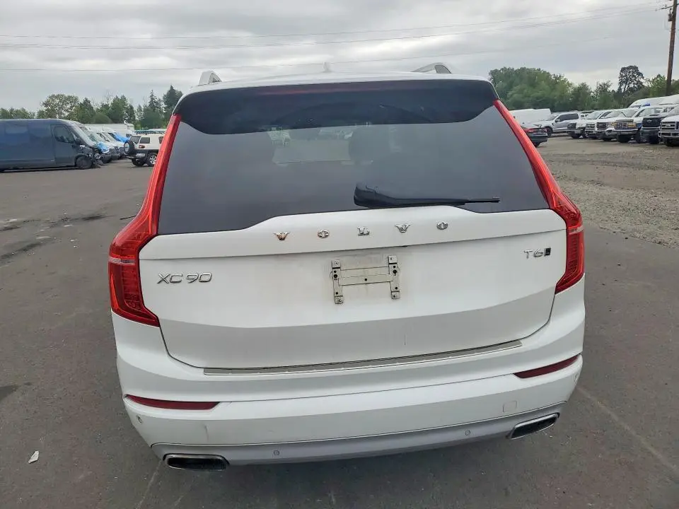 2016 VOLVO XC90 T6  