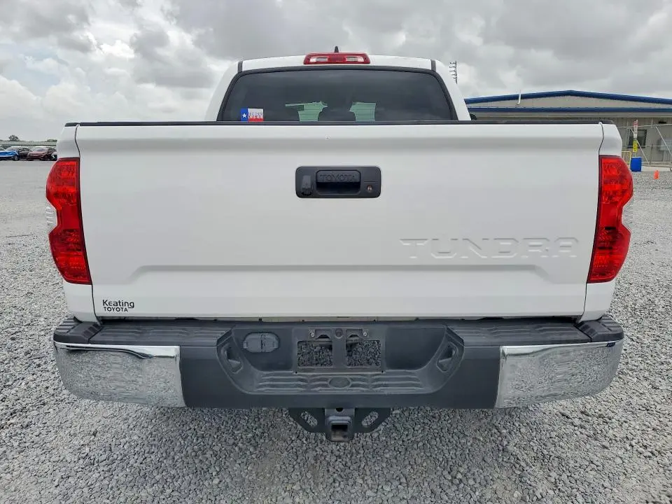 2021 TOYOTA TUNDRA SR5  