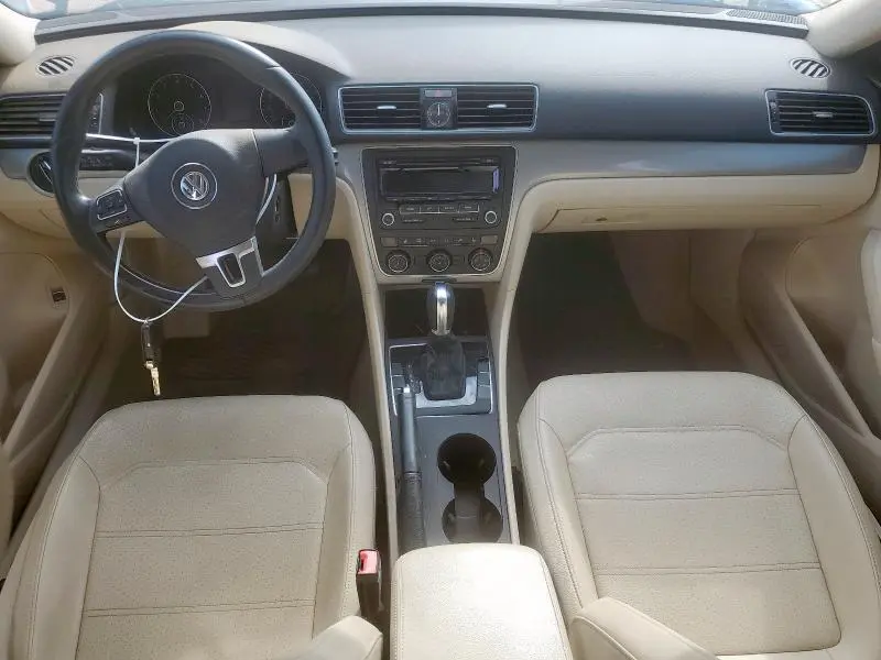 2014 VOLKSWAGEN PASSAT S  