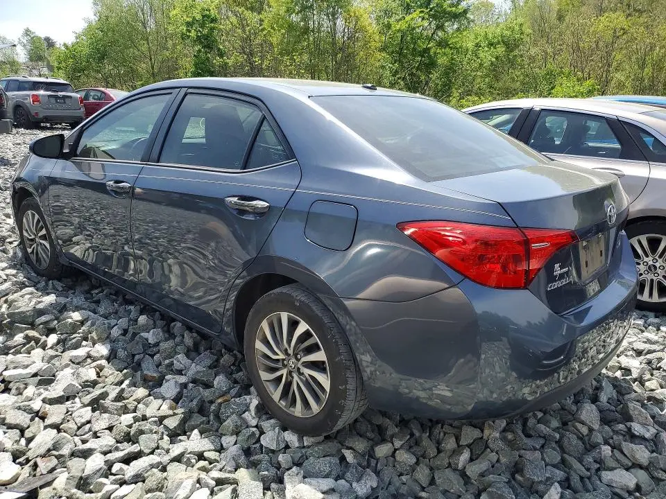 2018 TOYOTA COROLLA XLE  