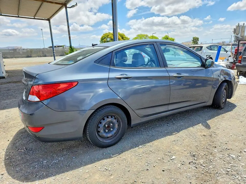 2012 HYUNDAI ACCENT GLS  