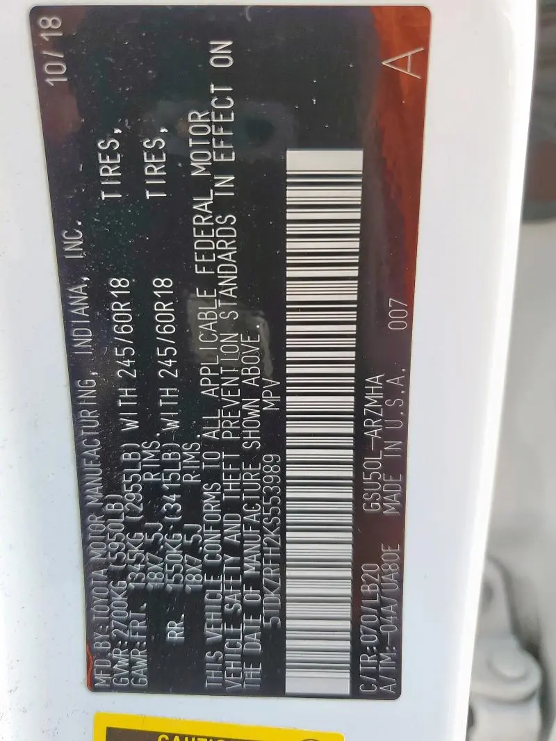 2019 TOYOTA HIGHLANDER SE  