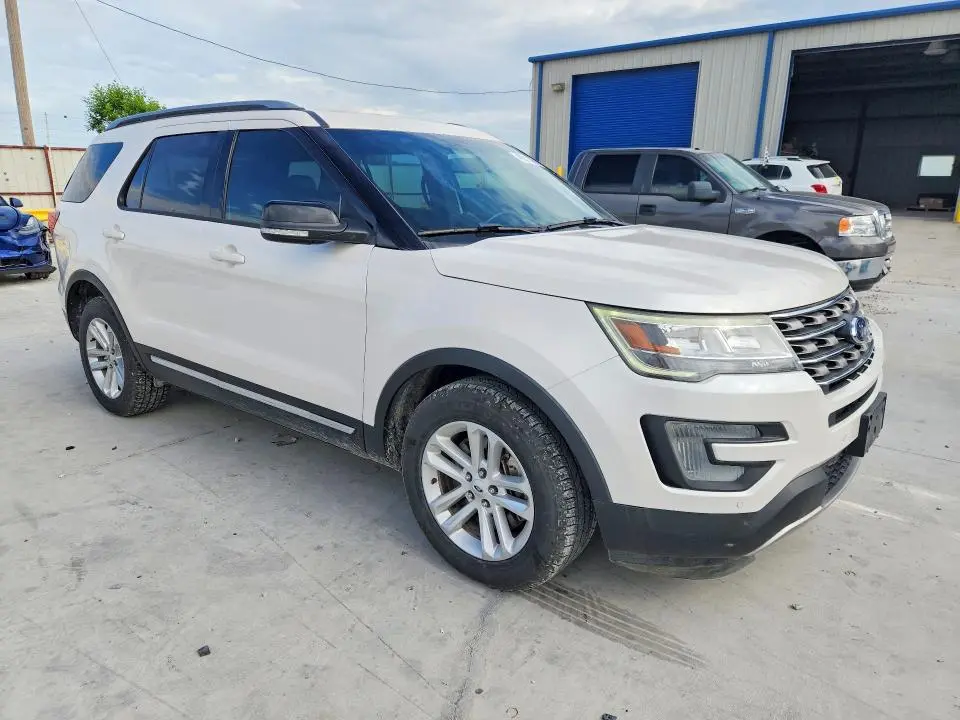 2016 FORD EXPLORER XLT  