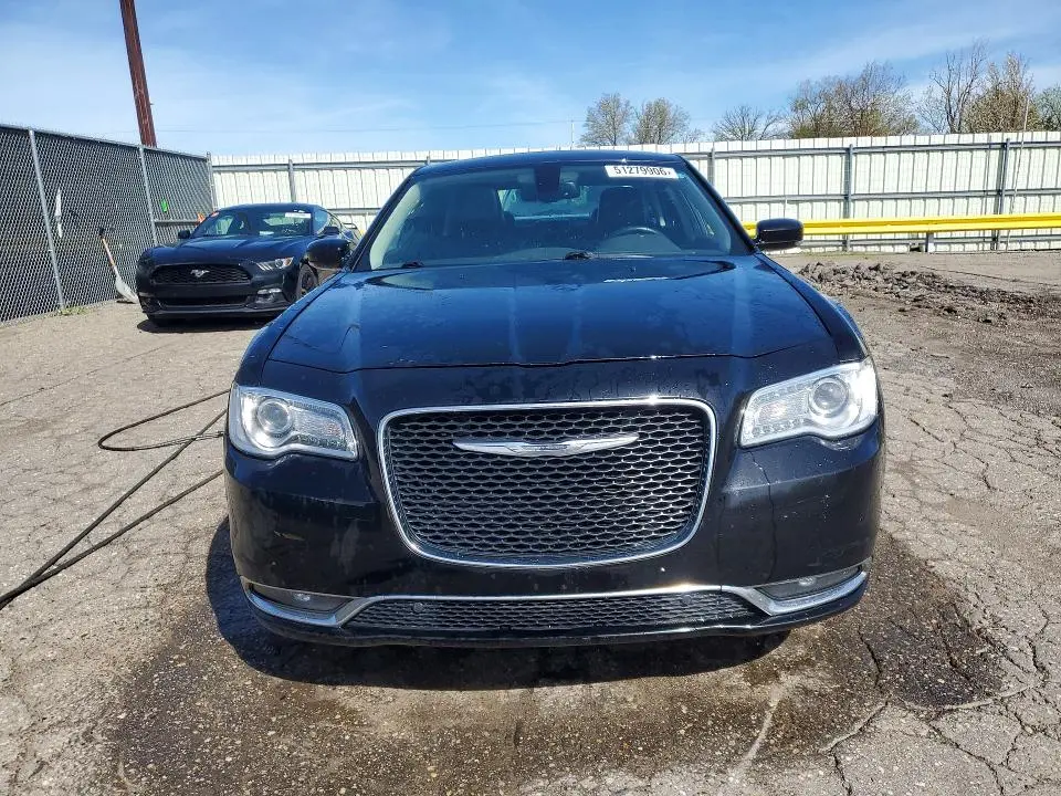 2016 CHRYSLER 300 LIMITED  
