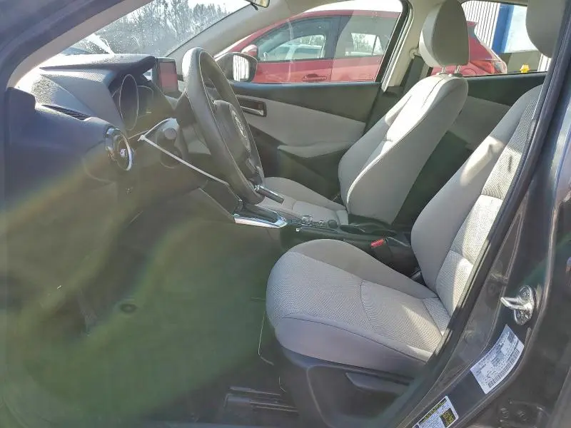 2020 TOYOTA YARIS LE  