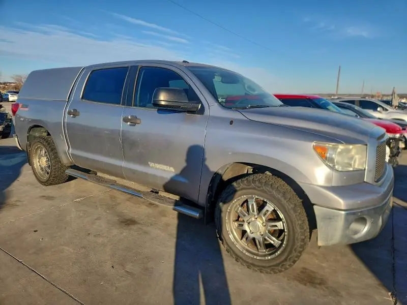 2013 TOYOTA TUNDRA CREWMAX SR5  