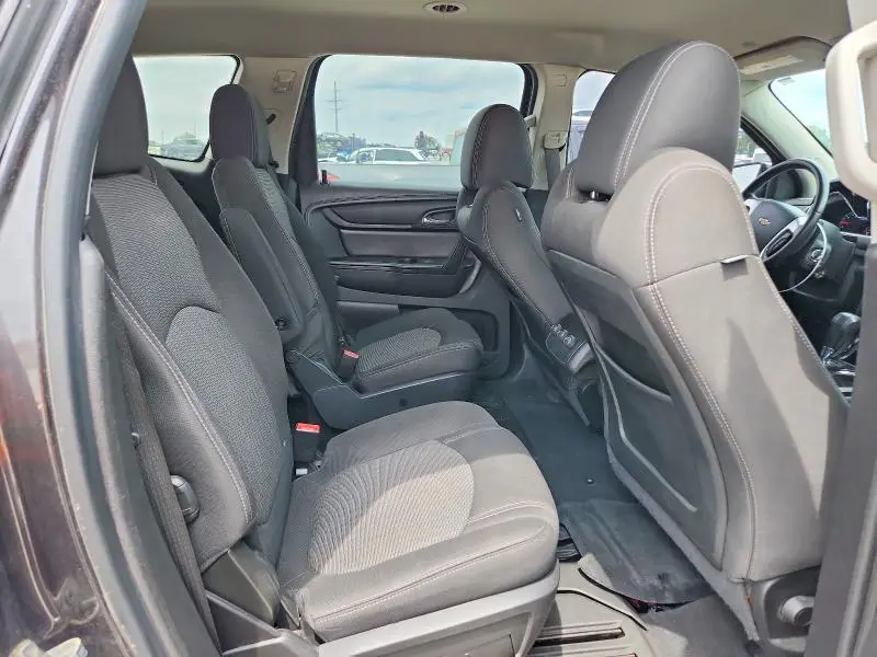 2016 CHEVROLET TRAVERSE LT  