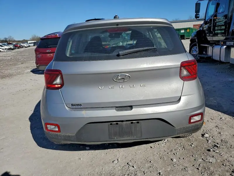 2025 HYUNDAI VENUE SE  