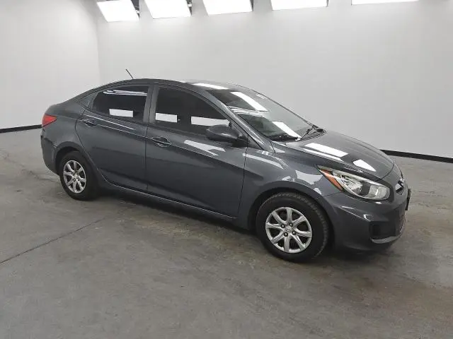 2012 HYUNDAI ACCENT GLS  