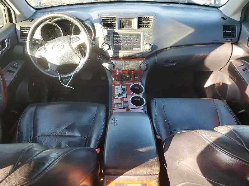 2011 TOYOTA HIGHLANDER LIMITED  