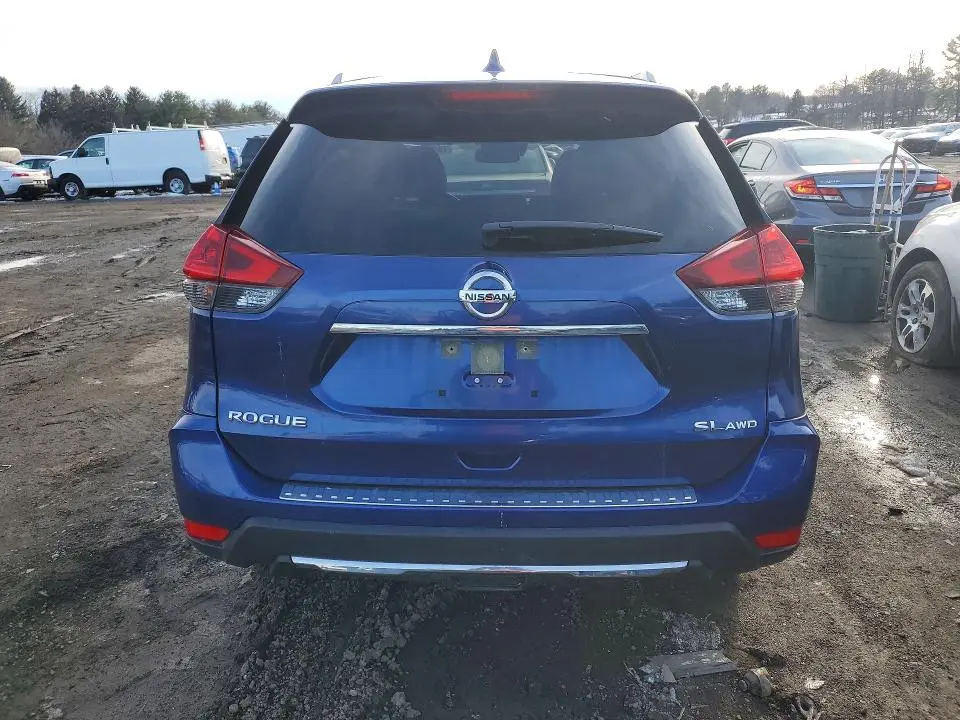 2018 NISSAN ROGUE SL  